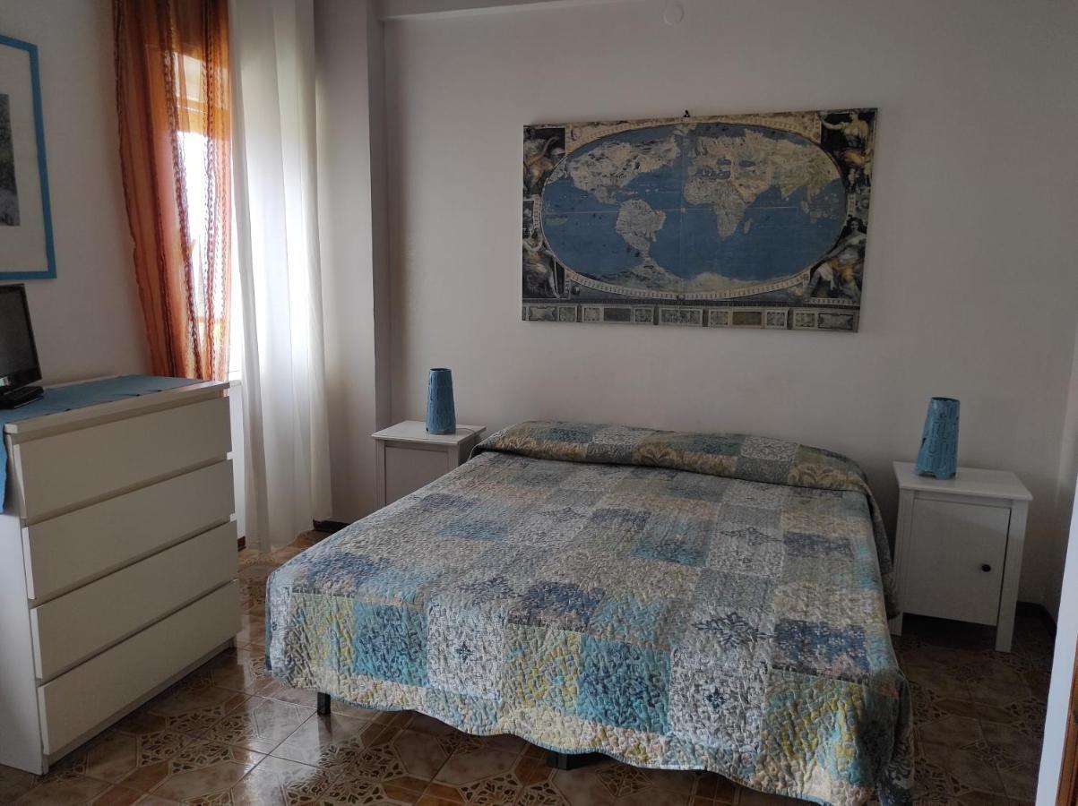 B&B Residenza Leonardo Falconara Marittima Exterior photo